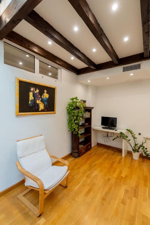 Suay Apartments เซบีญา ภายนอก รูปภาพ