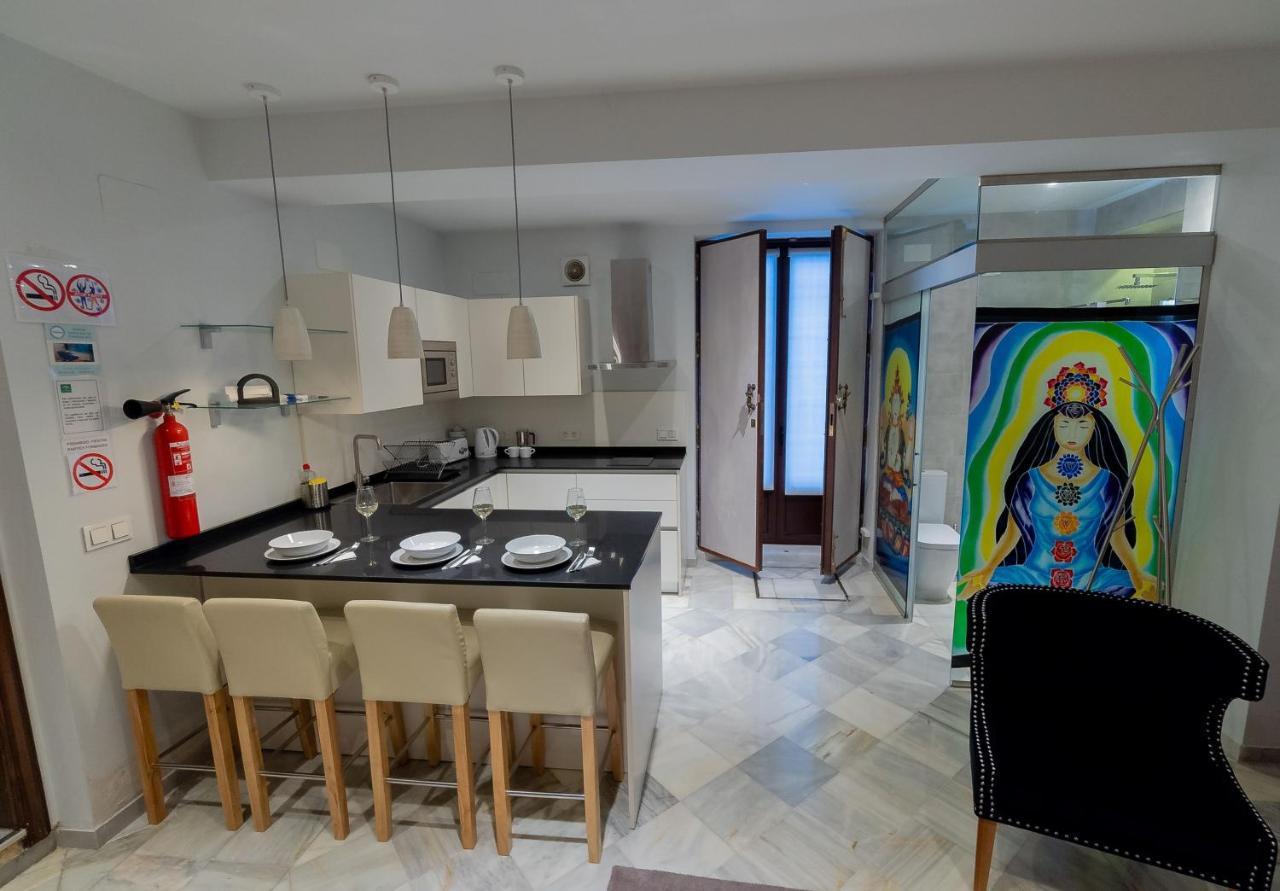 Suay Apartments เซบีญา ภายนอก รูปภาพ